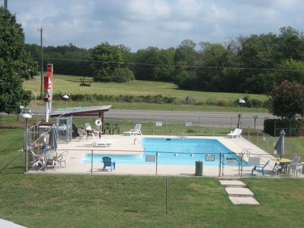 The Indian Lodge: 33700 State Highway 51, Wagoner, OK 74467